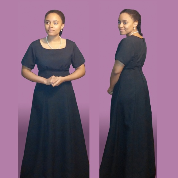 ZW Designs, Inc. Dresses & Skirts - Black dress, short sleeves, full length